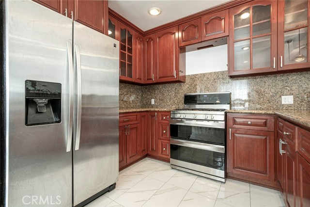 Detail Gallery Image 7 of 27 For 7419 Kraft, North Hollywood,  CA 91605 - 3 Beds | 2 Baths