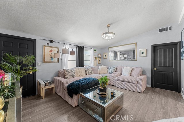 Detail Gallery Image 12 of 30 For 350 E San Jacinto Ave #91,  Perris,  CA 92571 - 4 Beds | 2 Baths