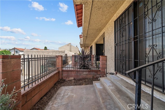 Detail Gallery Image 20 of 24 For 522 N Nicholson Ave a,  Monterey Park,  CA 91755 - 3 Beds | 2/1 Baths