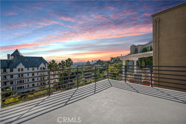 Detail Gallery Image 35 of 35 For 8246 Woodshill Trl, Los Angeles,  CA 90069 - 4 Beds | 4 Baths