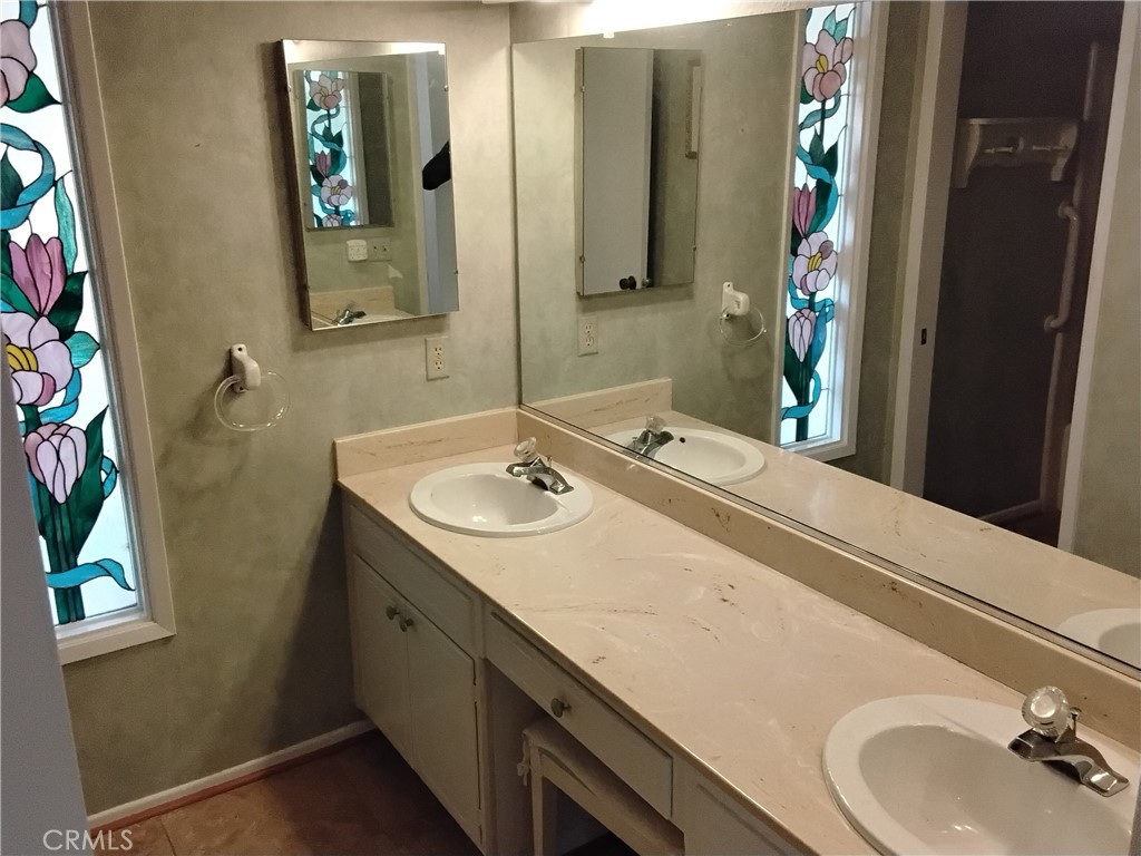 MLS #IV25263620 image #16