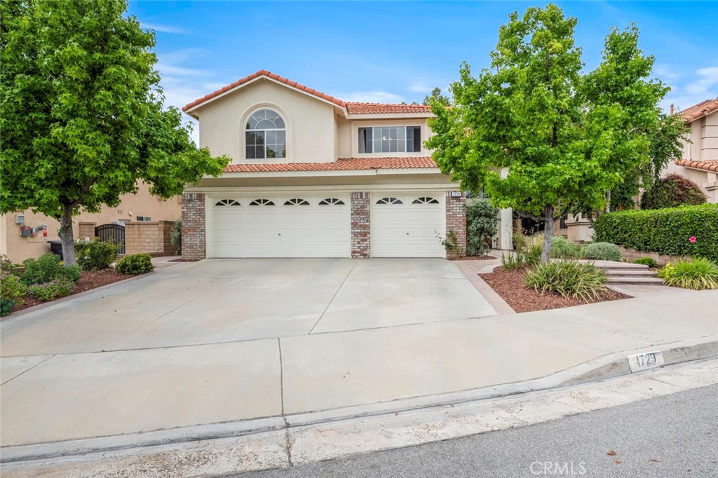 1729 Shelly Court