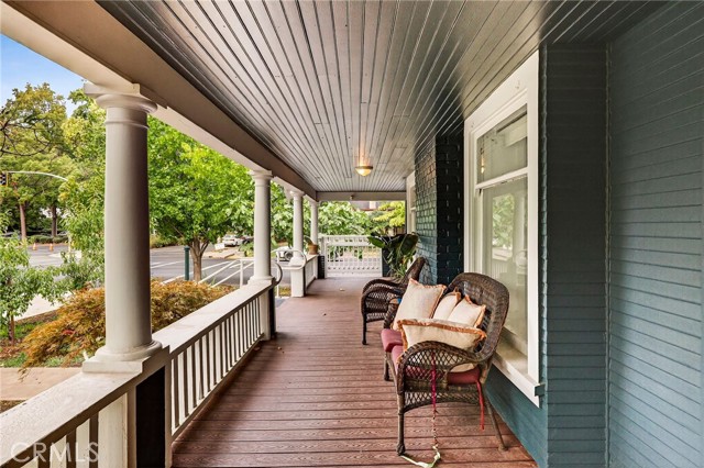 Detail Gallery Image 6 of 42 For 1050 Esplanade, Chico,  CA 95926 - – Beds | – Baths