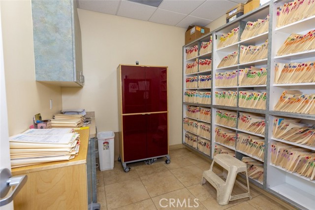6624 Van Nuys Boulevard, Van Nuys CA: https://media.crmls.org/medias/c028a1cb-658c-43bf-873c-954006f01549.jpg