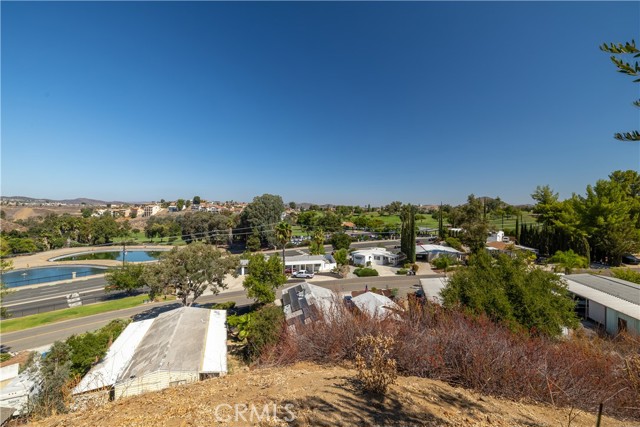 22831 Skylink Drive, Canyon Lake CA: https://media.crmls.org/medias/c02a376c-fe5b-4e8d-adc0-04d39ea827d4.jpg