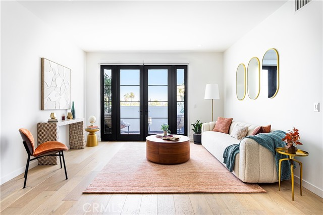 Detail Gallery Image 3 of 34 For 1333 S Orange Grove Ave #304,  Los Angeles,  CA 90019 - 2 Beds | 2 Baths