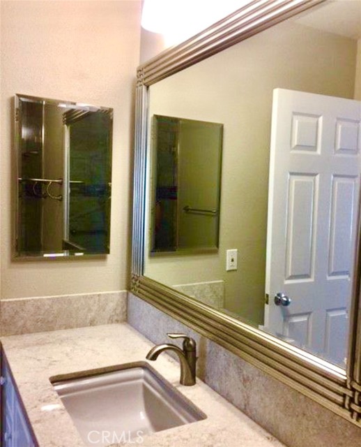 Detail Gallery Image 14 of 29 For 711 Pacific Coast Highway #324,  Huntington Beach,  CA 92648 - 1 Beds | 1 Baths