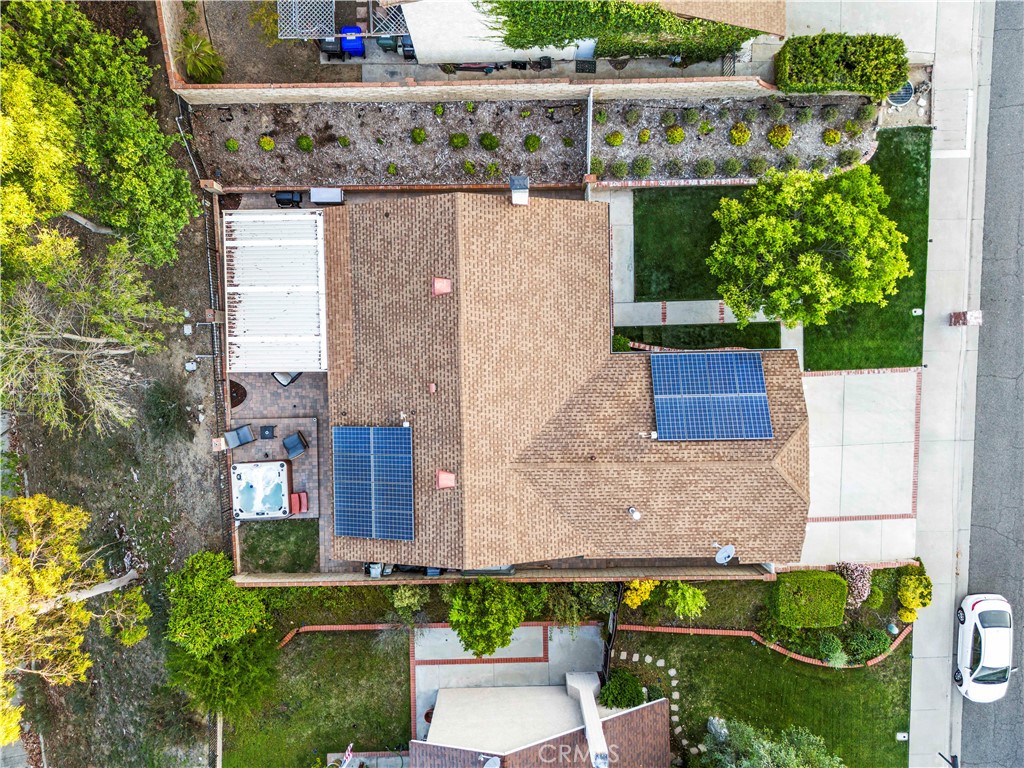 https://media.crmls.org/medias/c02af7be-79f4-4a87-8d79-92c9ef638168.jpg?preset=X-Large
