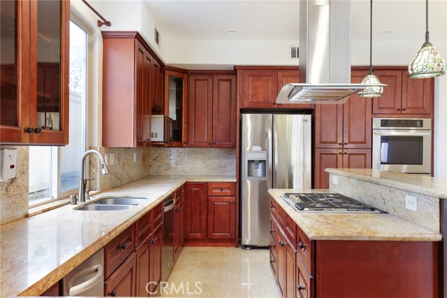 Detail Gallery Image 10 of 38 For 10 Santa Nella, Rancho Santa Margarita,  CA 92688 - 5 Beds | 4 Baths