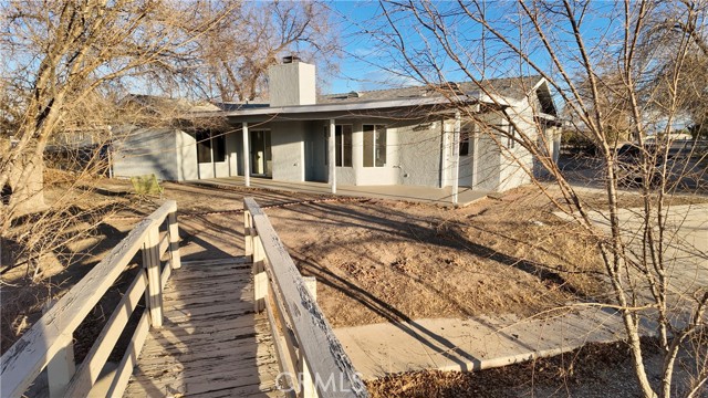 Detail Gallery Image 6 of 29 For 12550 Hickory Ave, Victorville,  CA 92395 - 3 Beds | 2 Baths