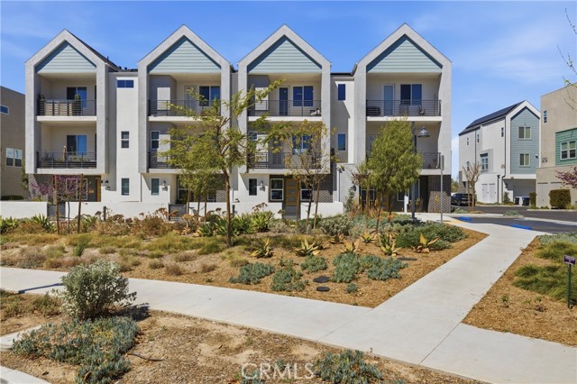 Detail Gallery Image 33 of 60 For 253 Sash, Irvine,  CA 92618 - 2 Beds | 2/1 Baths