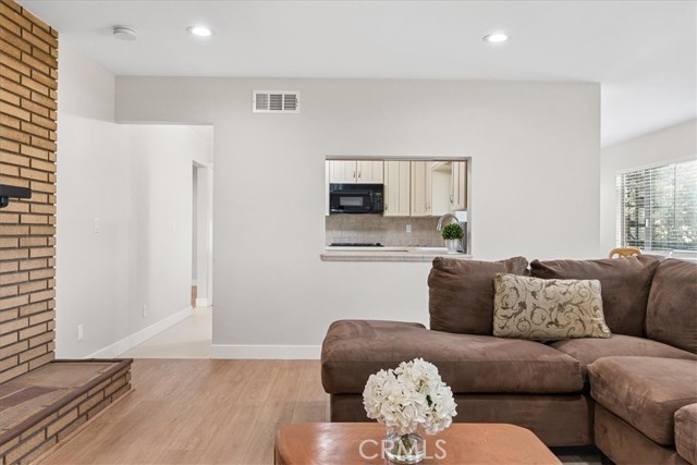 Detail Gallery Image 9 of 34 For 1831 W Avenue L12, Lancaster,  CA 93534 - 5 Beds | 2 Baths