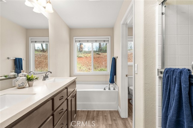Detail Gallery Image 15 of 47 For 8606 Skyway, Paradise,  CA 95969 - 3 Beds | 2 Baths