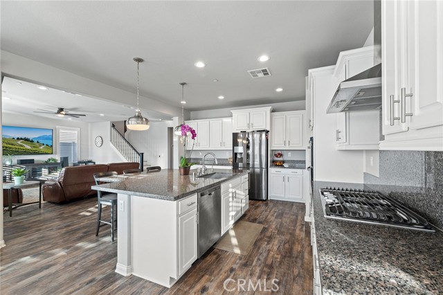 Detail Gallery Image 17 of 59 For 4729 Magnum Way, Jurupa Valley,  CA 91752 - 6 Beds | 4/1 Baths