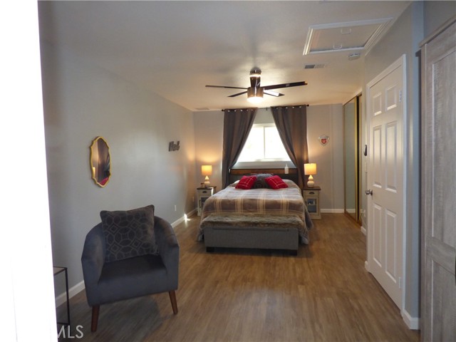 Image 20 of 48 For 43769 Virginia Avenue