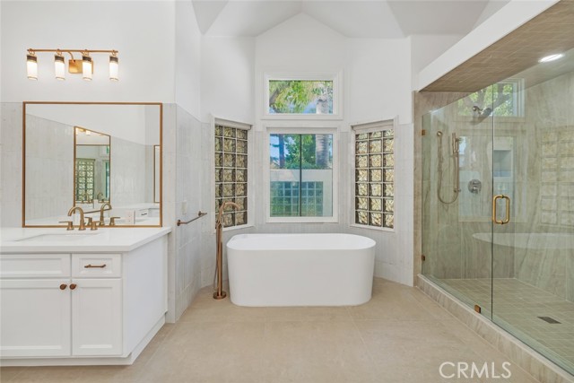 Detail Gallery Image 41 of 75 For 7509 Calle Sagrada, Bakersfield,  CA 93309 - 4 Beds | 5 Baths