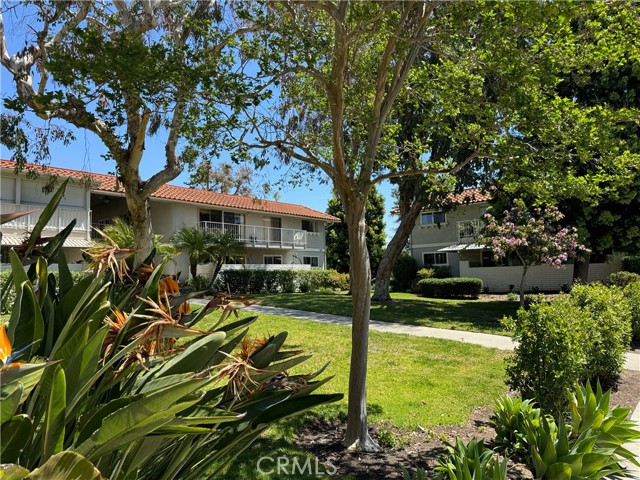 661 Avenida Sevilla, Laguna Woods CA: https://media.crmls.org/medias/c02e7dc1-05ce-4c6a-a7df-eed650d6e7eb.jpg