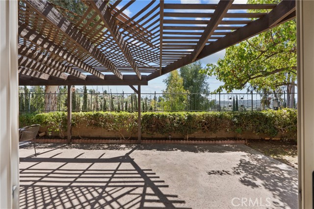 Detail Gallery Image 43 of 60 For 18826 Cabral, Canyon Country,  CA 91351 - 5 Beds | 3 Baths