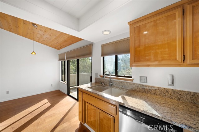 Detail Gallery Image 9 of 42 For 1779 Downing, Cambria,  CA 93428 - 3 Beds | 2/1 Baths