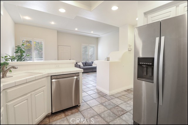 Detail Gallery Image 10 of 28 For 92 Carlsbad Ln, Aliso Viejo,  CA 92656 - 2 Beds | 2/1 Baths