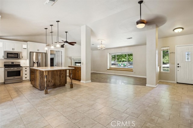 Detail Gallery Image 7 of 51 For 8825 Old Santa Rosa Rd, Atascadero,  CA 93422 - 6 Beds | 3 Baths
