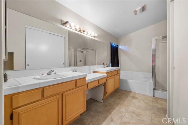 37433 56th E Street, Palmdale CA: https://media.crmls.org/medias/c031865e-65ec-45fb-9c52-0c1bf3ac0788.jpg