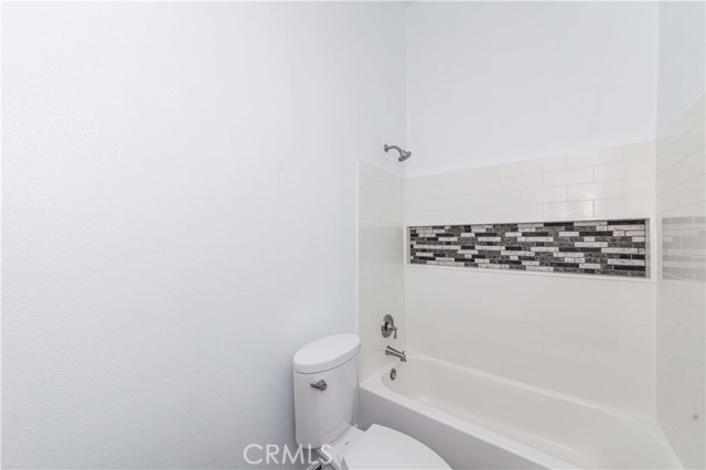 Detail Gallery Image 28 of 36 For 25517 Pine Creek Ln #105,  Wilmington,  CA 90744 - 1 Beds | 1 Baths