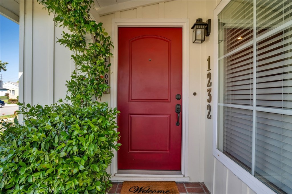 1232 N Avon StreetBurbank img 2