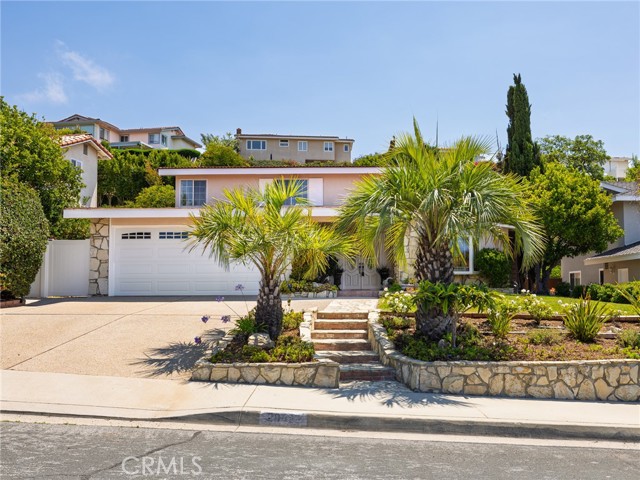 Detail Gallery Image 1 of 61 For 28422 Seamount Dr, Rancho Palos Verdes,  CA 90275 - 5 Beds | 3 Baths