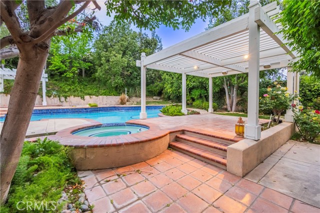 369 Ashbury Lane, Upland CA: https://media.crmls.org/medias/c0327dba-2feb-4f67-ac31-64e7f959ee15.jpg