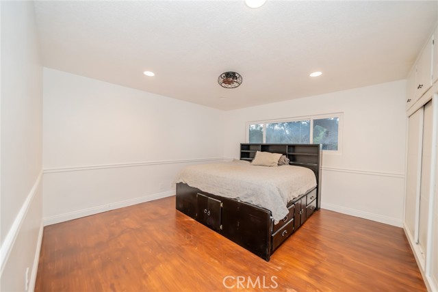 533 Via Vista Dr, Redlands CA: https://media.crmls.org/medias/c032d920-8217-4fbb-86a6-abfd714cf736.jpg