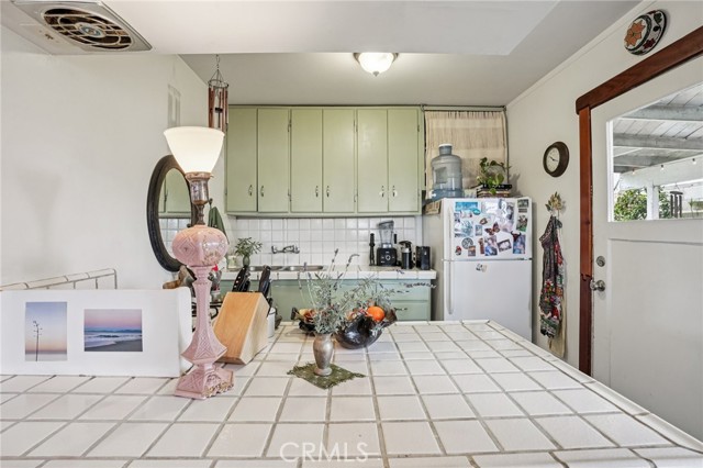 Detail Gallery Image 11 of 39 For 1940 N Ardmore, Manhattan Beach,  CA 90266 - 2 Beds | 1 Baths