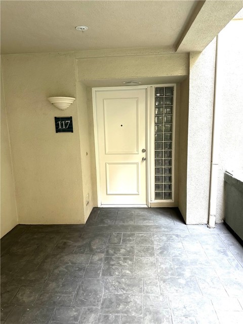 Front Image Thumbnail for CRPW26036292