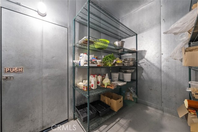 400 E Broadway, Glendale CA: https://media.crmls.org/medias/c0342d1b-8f98-49a9-92a4-ed811a030cfa.jpg