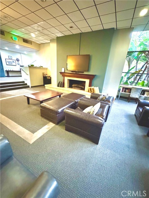 Detail Gallery Image 19 of 23 For 436 N Bellflower #206,  Long Beach,  CA 90814 - 1 Beds | 1 Baths