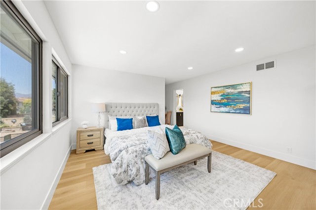 25011 Mammoth Circle, Lake Forest CA: https://media.crmls.org/medias/c0343458-a428-449e-8118-2b360ddaf028.jpg