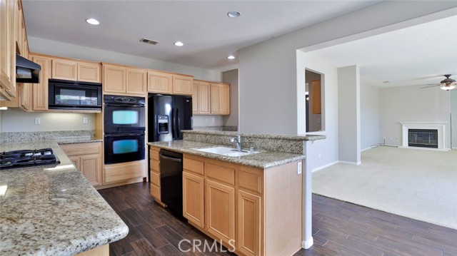 Detail Gallery Image 16 of 57 For 23661 William Pl, Murrieta,  CA 92562 - 5 Beds | 4/1 Baths