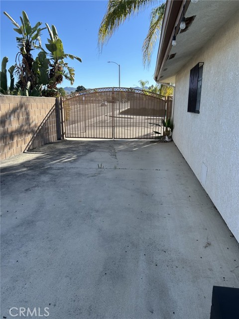 Detail Gallery Image 13 of 15 For 4098 Bordeaux, Hemet,  CA 92544 - 3 Beds | 2 Baths