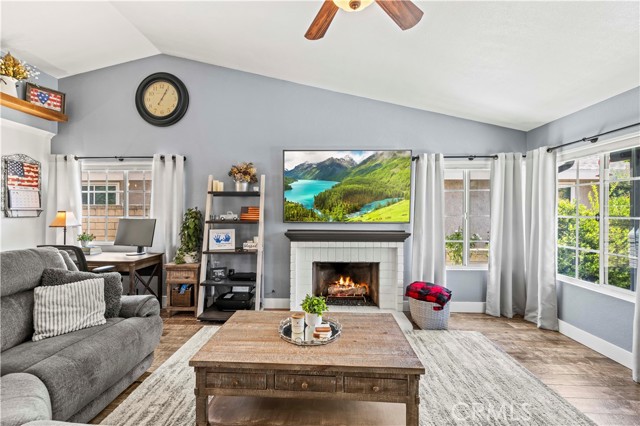 Image 5 of 33 For 22929 Beech Creek Circle