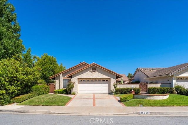 Detail Gallery Image 1 of 1 For 26014 Sombras Court, Valencia,  CA 91355 - 3 Beds | 2 Baths