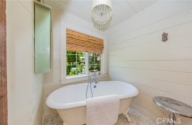 Detail Gallery Image 37 of 70 For 40289 Road 222, Bass Lake,  CA 93604 - 4 Beds | 2/1 Baths