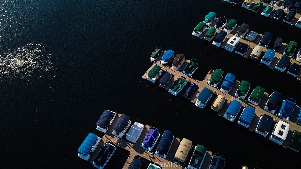 https://media.crmls.org/medias/c036b3ea-a4b5-4506-8cbe-0db3a4e0175f.jpg?preset=X-Large
