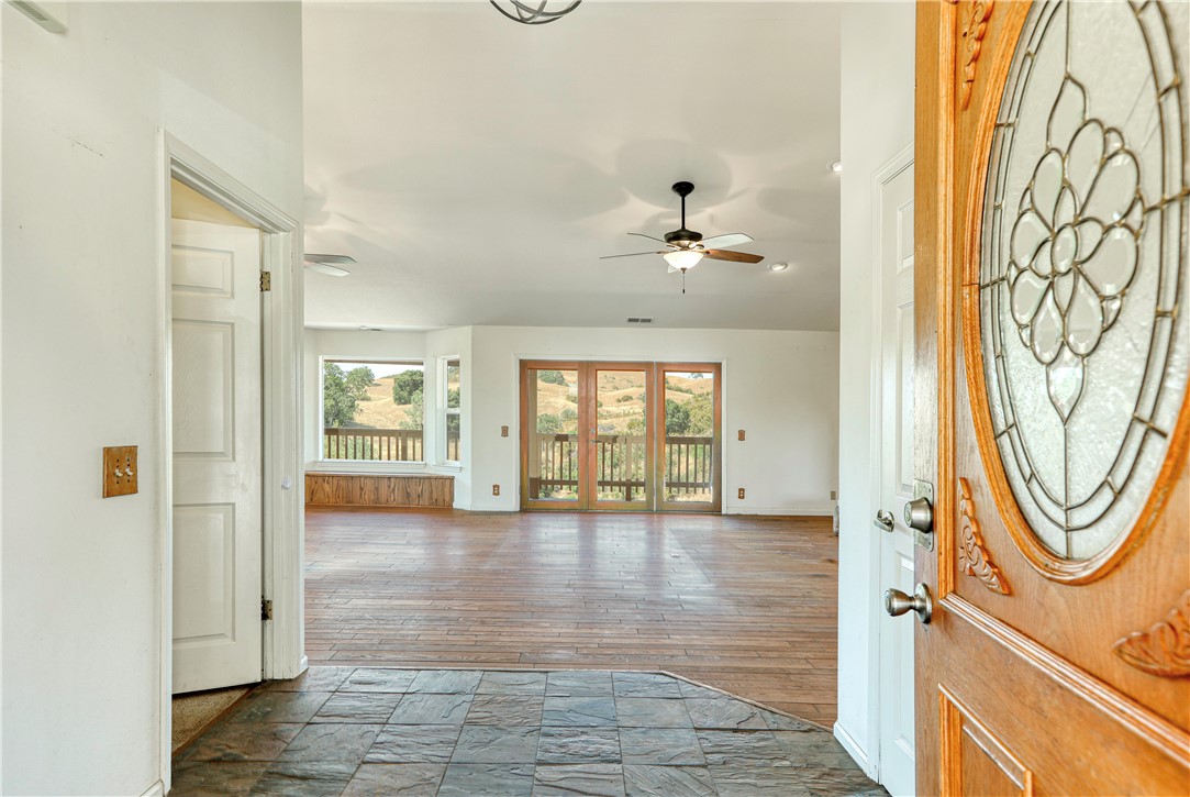 Detail Gallery Image 2 of 67 For 4425 Coyote Creek Ln, Creston,  CA 93432 - 4 Beds | 4/2 Baths