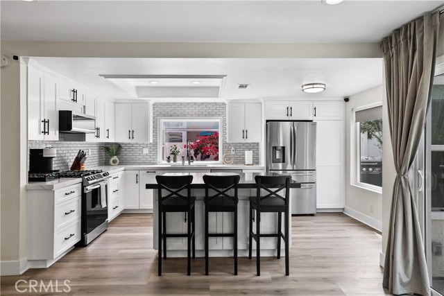 28752 Vista Santiago Road, Lake Forest CA: https://media.crmls.org/medias/c0377f9b-430f-45e7-be23-90566b670764.jpg