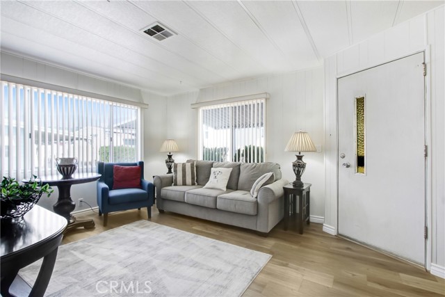 Detail Gallery Image 6 of 21 For 4095 Fruit St #920,  La Verne,  CA 91750 - 2 Beds | 2 Baths