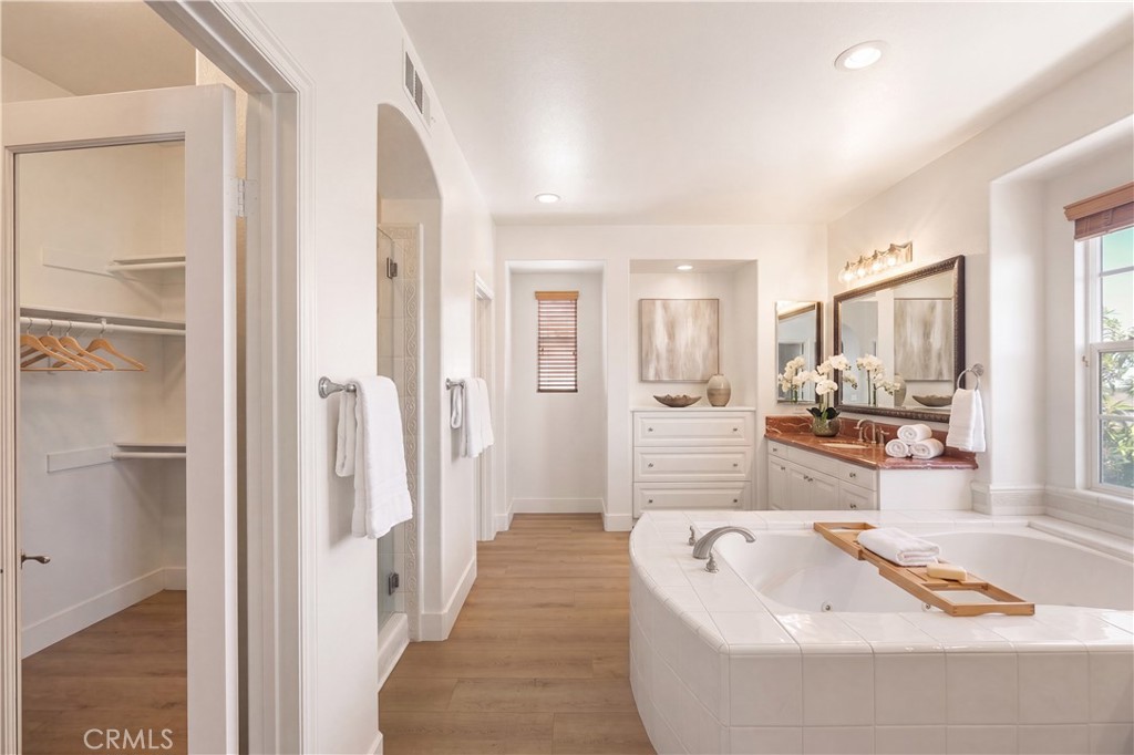 MLS #OC26125465 image #32