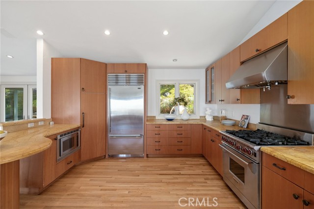 1020 Palos Verdes Drive, Palos Verdes Estates, California 90274, 4 Bedrooms Bedrooms, ,1 BathroomBathrooms,Residential,Sold,Palos Verdes,SB21217800