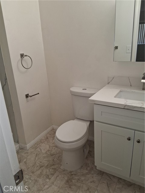 Detail Gallery Image 8 of 19 For 26460 Girard St, Hemet,  CA 92544 - 3 Beds | 2 Baths