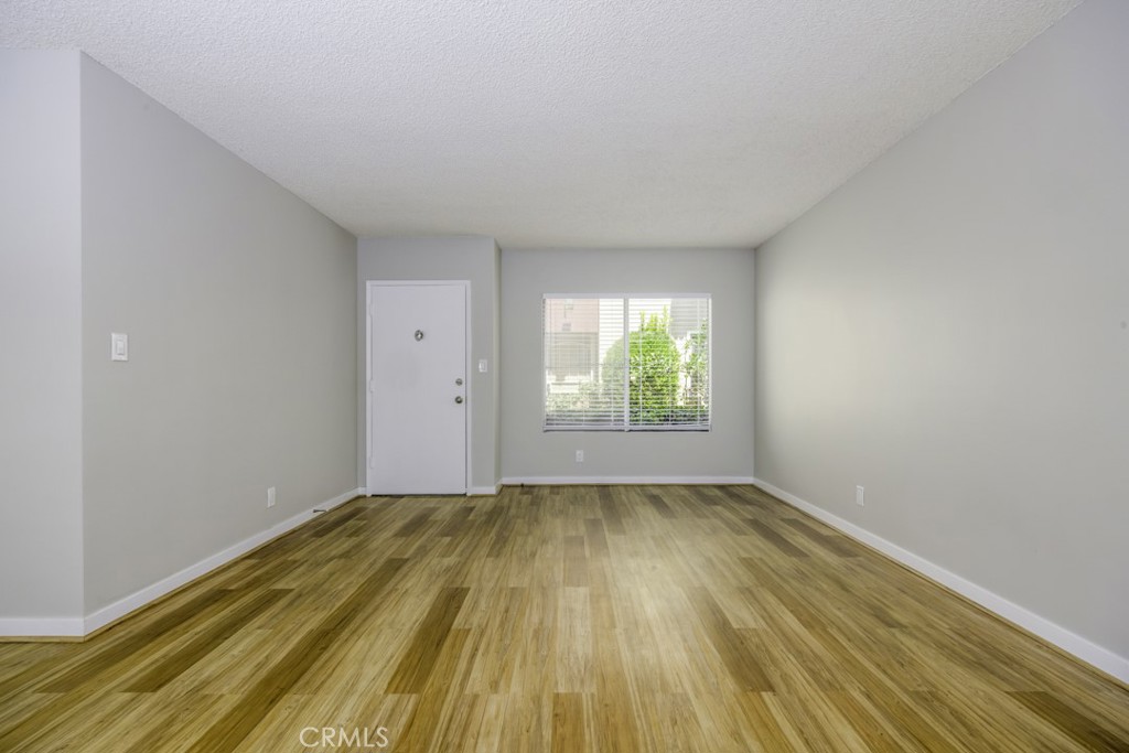 430 Chestnut Avenue #101