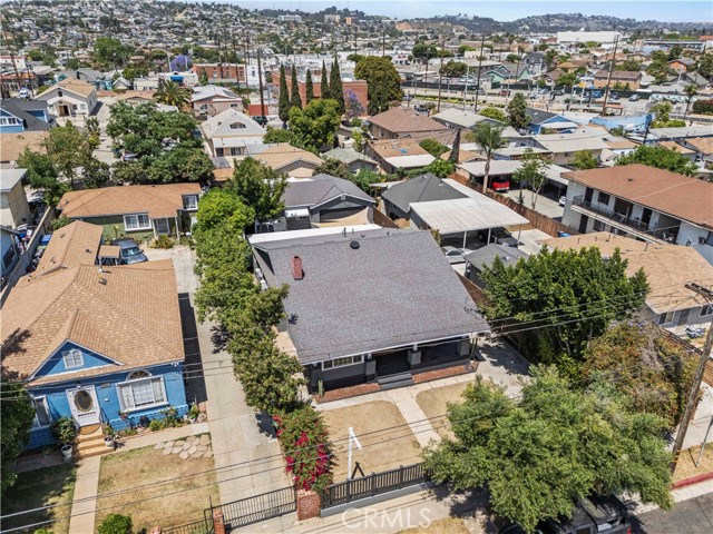 3511 E 2nd Street, Los Angeles CA: https://media.crmls.org/medias/c03b51b9-6c4f-4682-8e5f-3ab149aad382.jpg